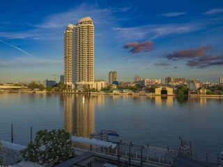 Luxury Sedan - Premium Model 9109