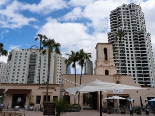 Luxury SUV - Premium Model 4045