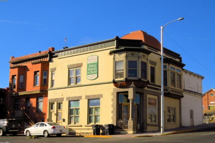 Luxury SUV - Premium Model 3162