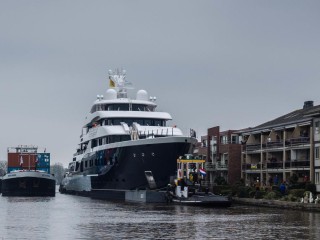 Luxury Boat - Premium Quality #9659