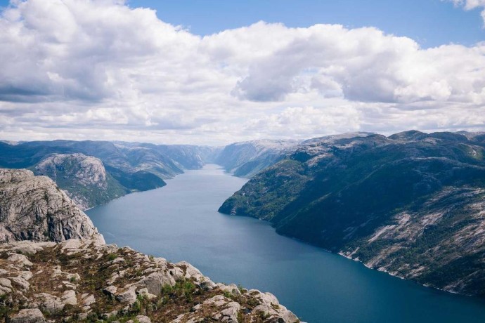 dubai-yacht-featured-4-big-0